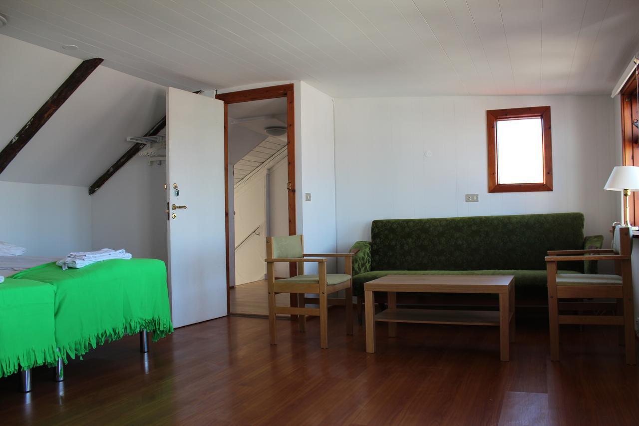 Apartment B28